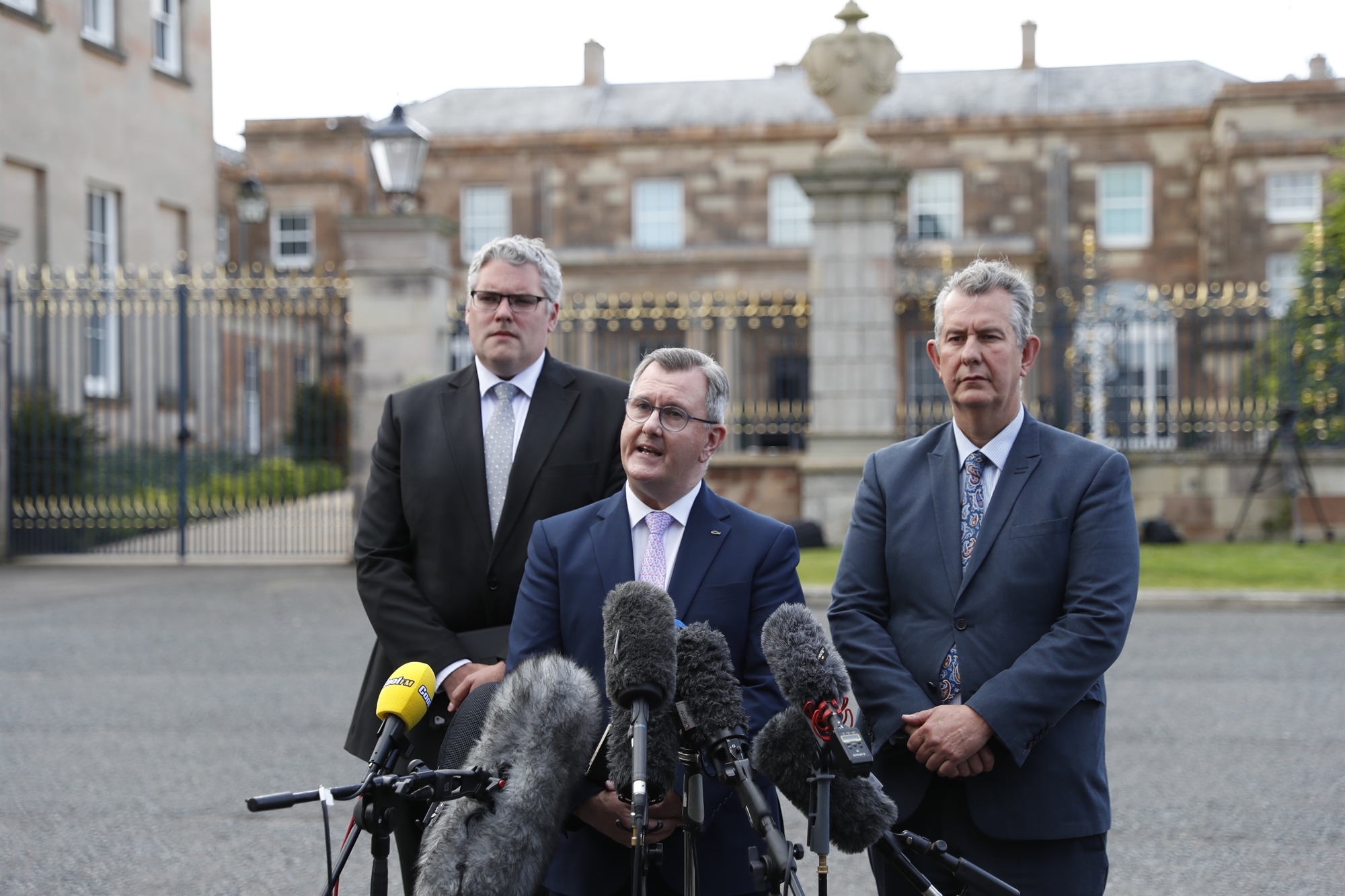 συνεχίζεται-η-πολιτική-παραλυσία-στη-561871099