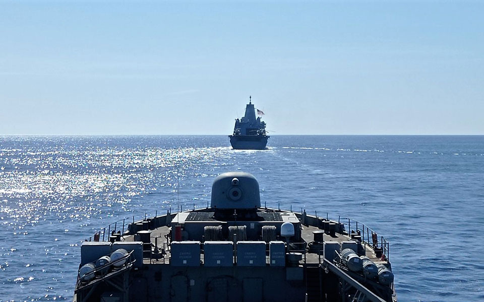 Συνεκπαίδευση μονάδων των Ενόπλων Δυνάμεων με το «USS Arlington» των ΗΠΑ (εικόνες)-3