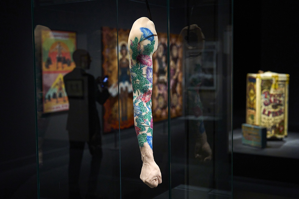 μανίκι-561864178