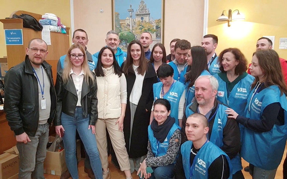 Ουκρανία: Στην πόλη Λβιβ η Αντζελίνα Τζολί (εικόνες)-2