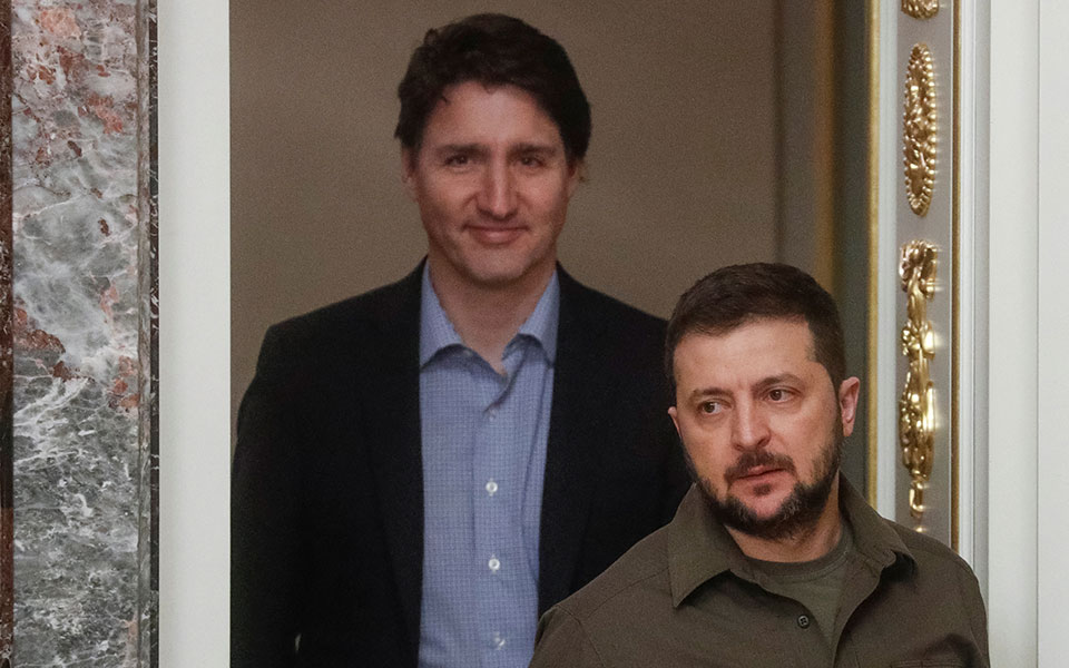 ουκρανία-ο-τριντό-ανακοίνωσε-την-αποσ-561848356