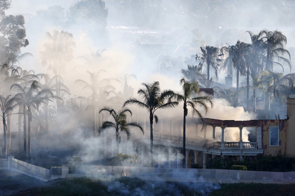 φωτιά-στην-καλιφόρνια-δεκάδες-σπίτια-561855790