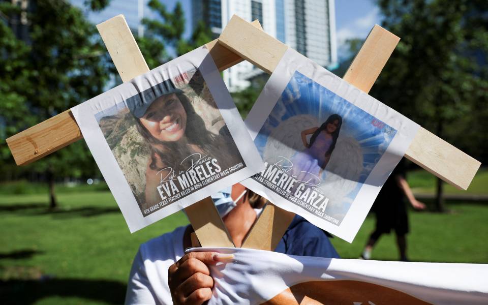 Τέξας: Διαδηλωτές έξω από τον χώρο του συνεδρίου της NRA (εικόνες)-2