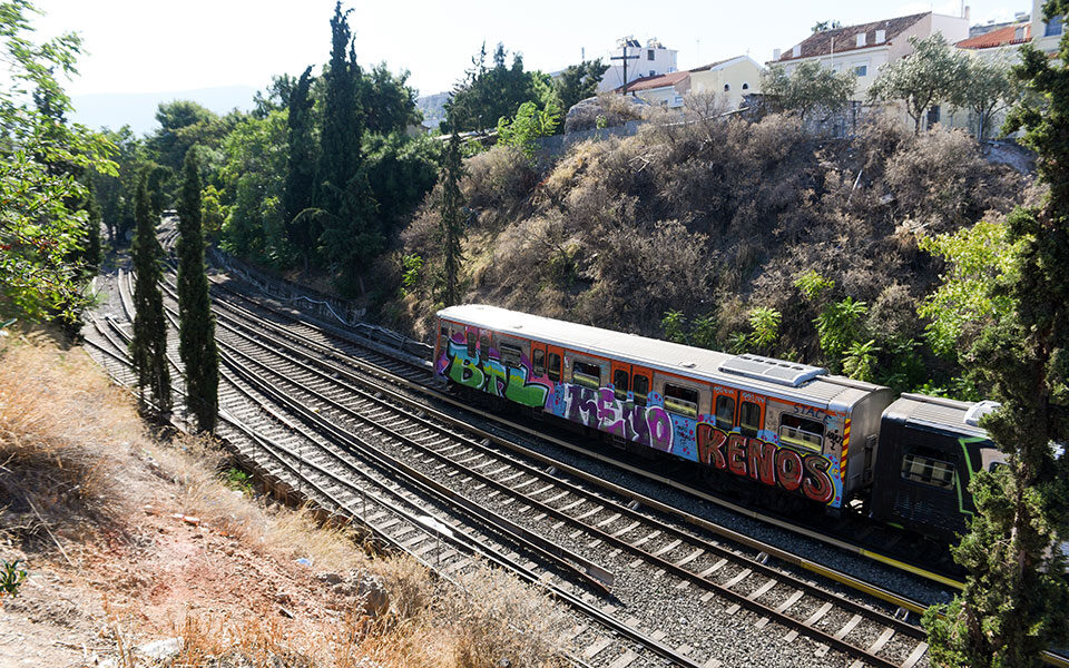 στην-τελική-ευθεία-το-λίφτινγκ-14-συρμ-561840472