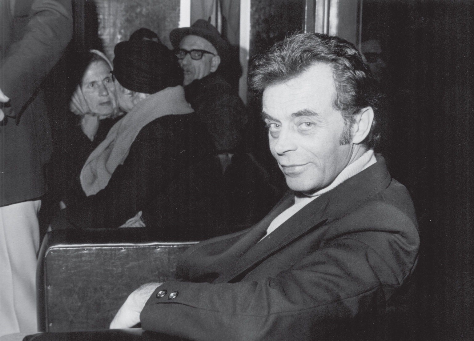 το-ζην-επικινδύνως-του-σπύρου-μουστ-561874462