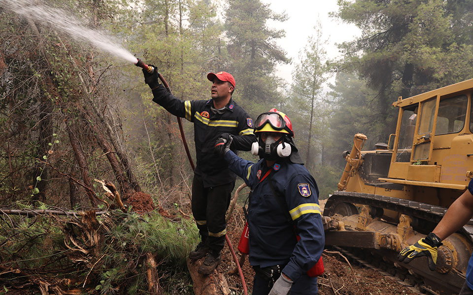 φωτιά-τώρα-στη-βόνιτσα-561867427