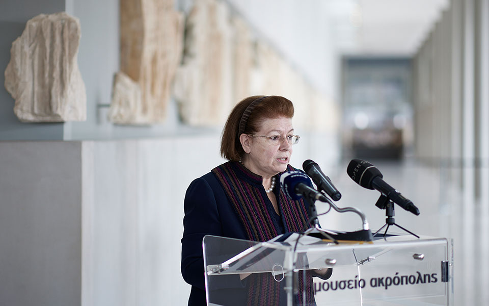 μενδώνη-για-γλυπτά-παρθενώνα-διά-της-δ-561884080