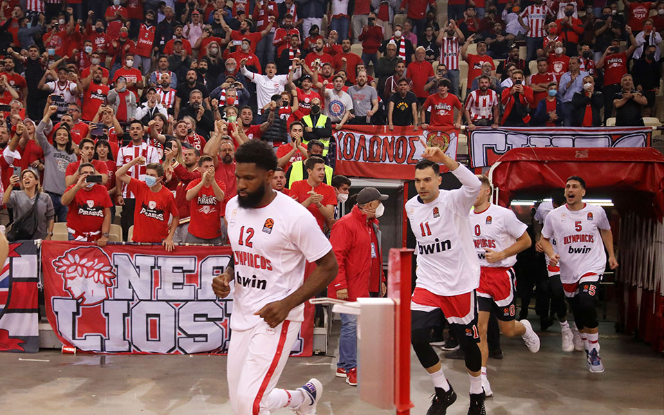 μπάσκετ-ο-ολυμπιακός-και-η-νέα-πραγματ-561843856