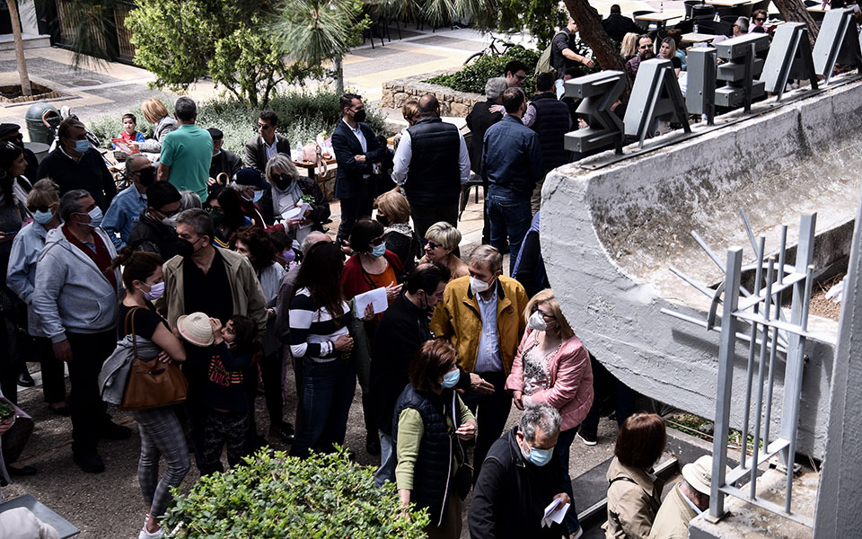 ΚΙΝΑΛ: Εκτίμηση για συμμετοχή άνω των 100.000 – Ικανοποίηση στη Χαριλάου Τρικούπη-1