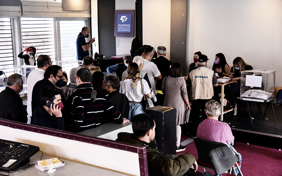 πασοκ-κιναλ-νέα-ψήφος-εμπιστοσύνη-561850522