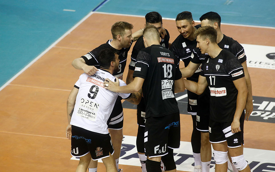 νίκη-δικεφάλου-με-3-2-για-το-λιγκ-καπ-το-561850717