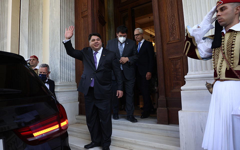 τζορτζ-τσούνης-ο-νέος-πρέσβης-των-ηπα-ε-561851053