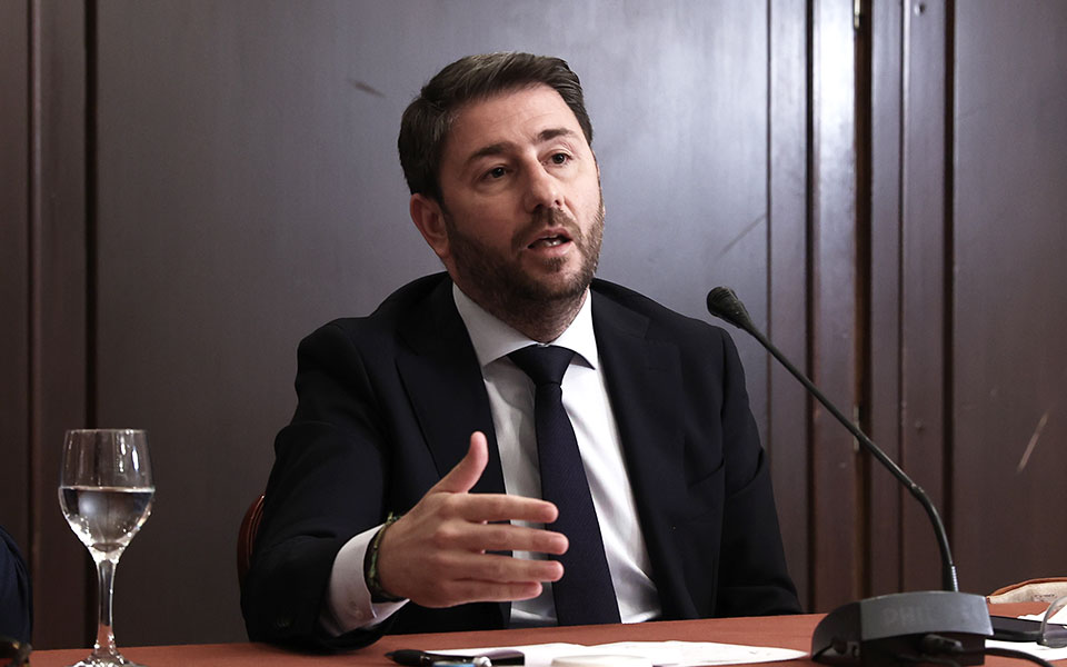 πασοκ-κιναλ-στην-τελική-ευθεία-για-το-σ-561865357