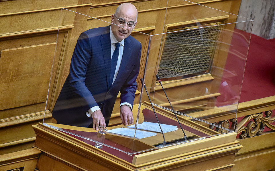 δένδιας-για-γενοκτονία-ποντίων-κρατά-561867364