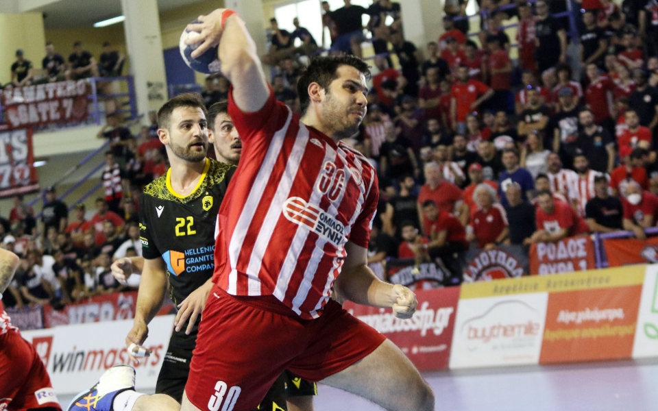 χάντμπολ-ανδρών-πρωταθλητής-ο-ολυμπι-561874027