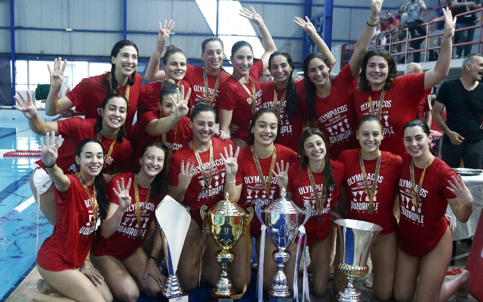 πόλο-γυναικών-πρωταθλητής-ο-ολυμπιακ-561879631