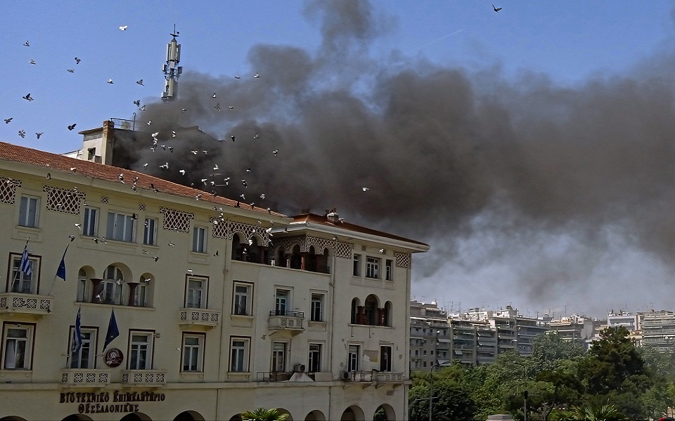 φωτιά-στο-βιοτεχνικό-επιμελητήριο-θε-561881257