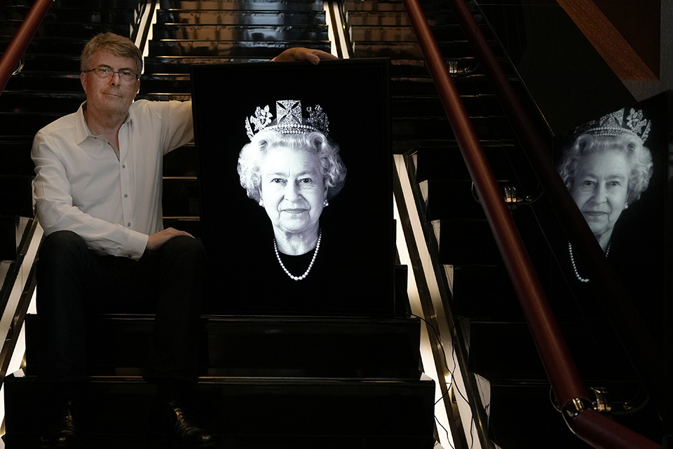 Το ολόγραμμα της βασίλισσας