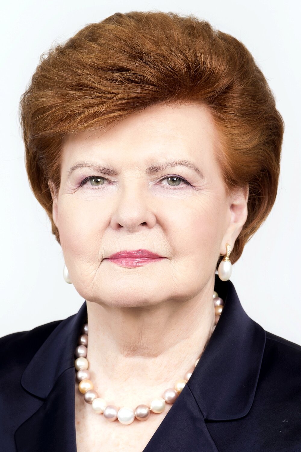 Η πρώην πρόεδρος της Λετονίας στην «Κ»: Δεν πρέπει να πιστεύουμε ό,τι λέει ο Πούτιν-1