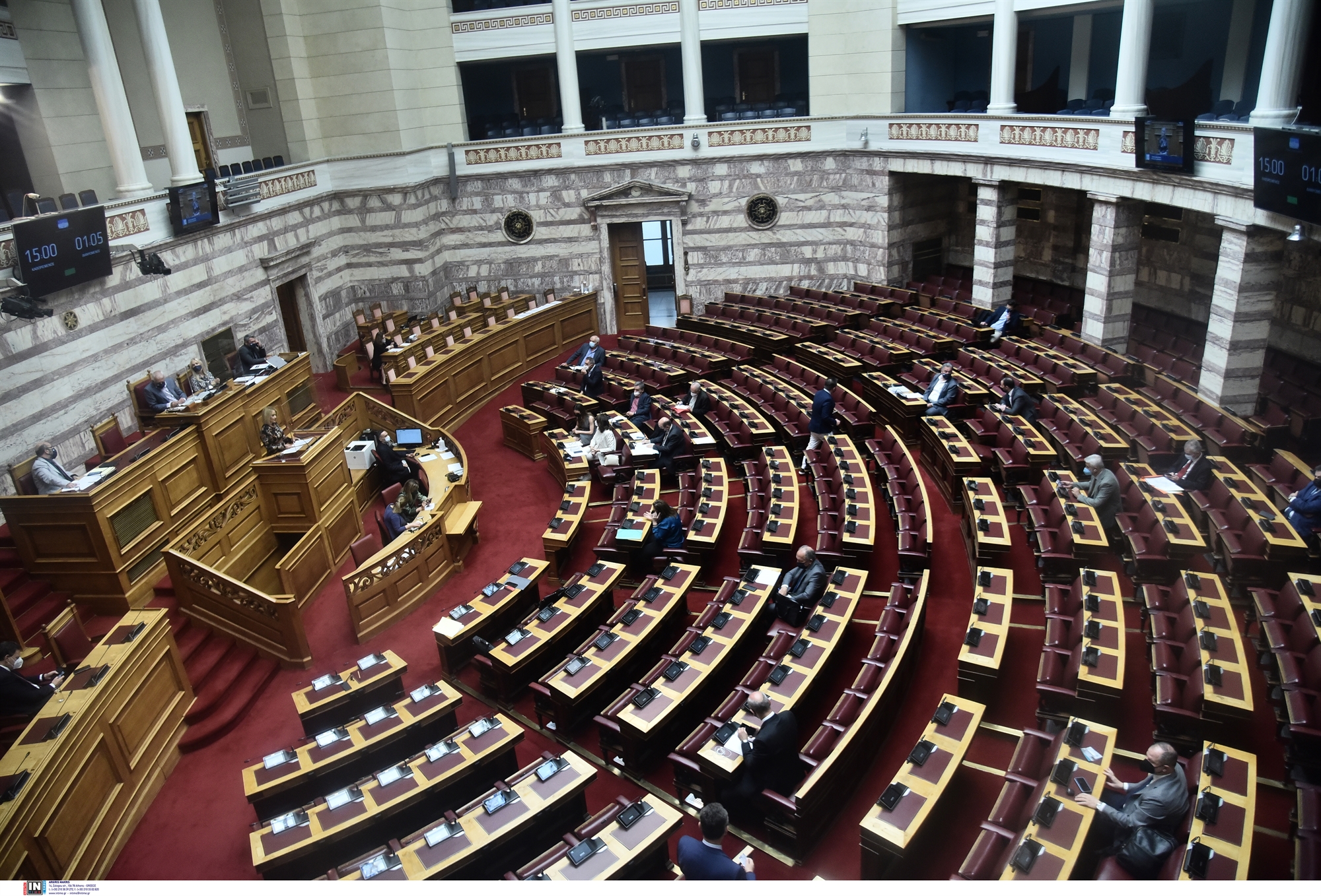 βουλή-ανακωχή-πριν-από-τη-σύγκρου-561876244