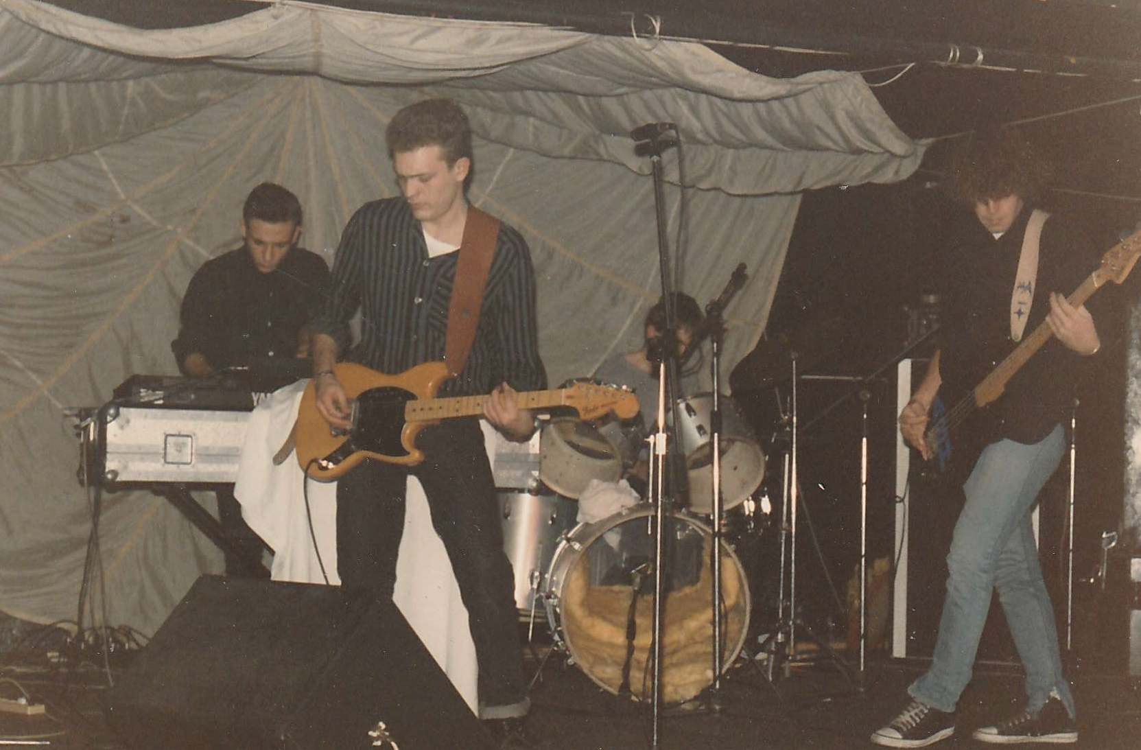 φάρος-σκιά-561859489