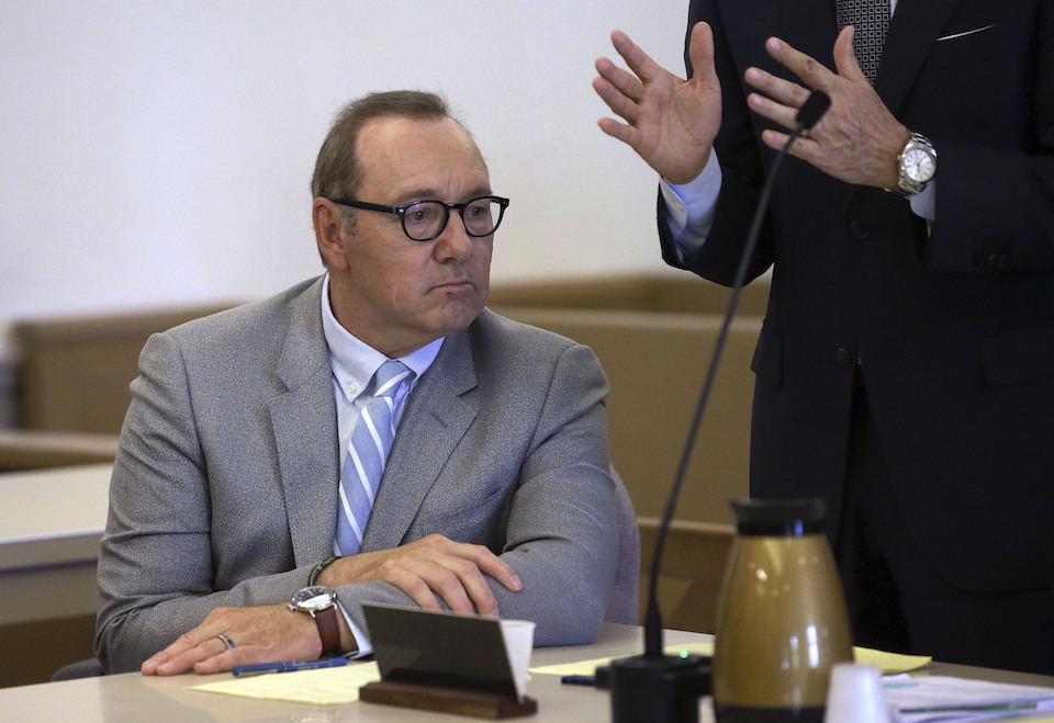 κέβιν-σπέισι-αναμένεται-να-ζητηθεί-η-έ-561884248