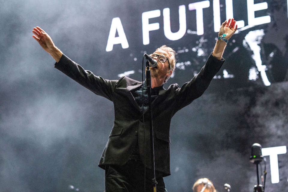 τρία-νέα-κομμάτια-έπαιξαν-ζωντανά-οι-national-561886279