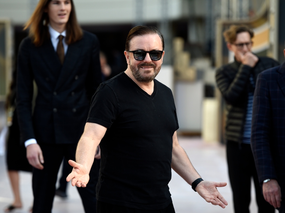 ρίκι-ζερβέ-αντιδράσεις-προκάλεσαν-ασ-561875713