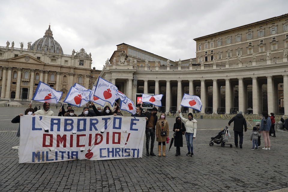 ιταλία-εκστρατείες-κατά-των-αμβλώσεω-561861868