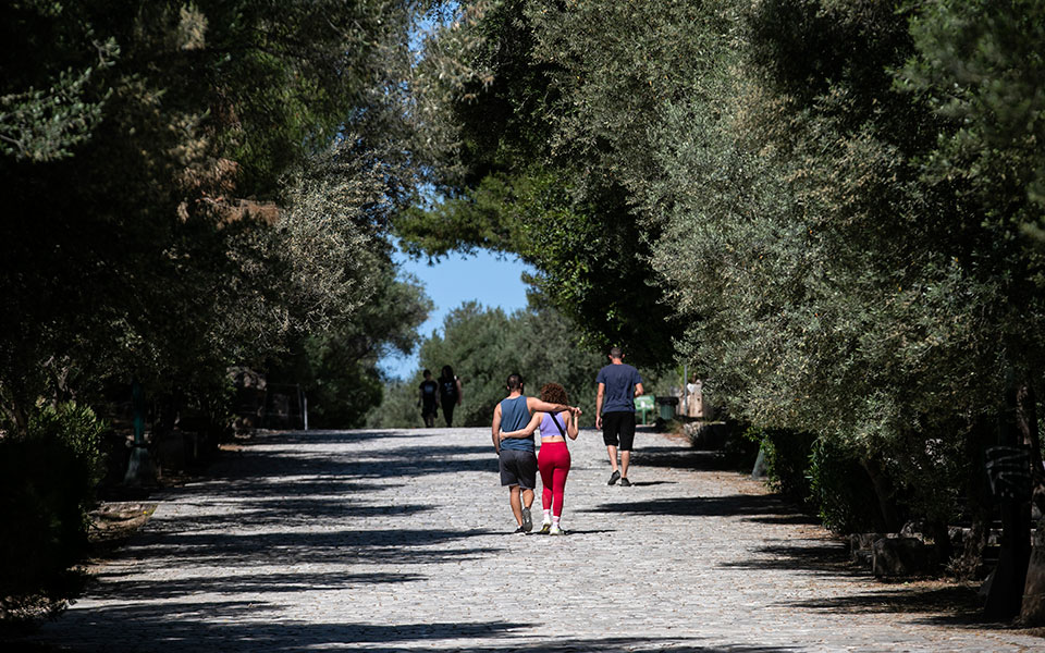 καιρός-ηλιοφάνεια-και-άνοδος-θερμοκρ-561868903