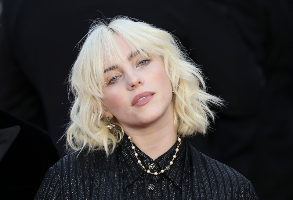 μπίλι-άιλις-το-να-ζεις-με-σύνδρομο-του-561875833