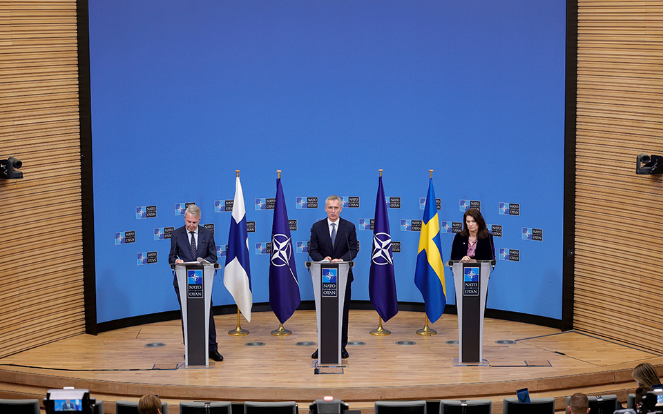 φινλανδία-και-σουηδία-στο-κατώφλι-του-561860455