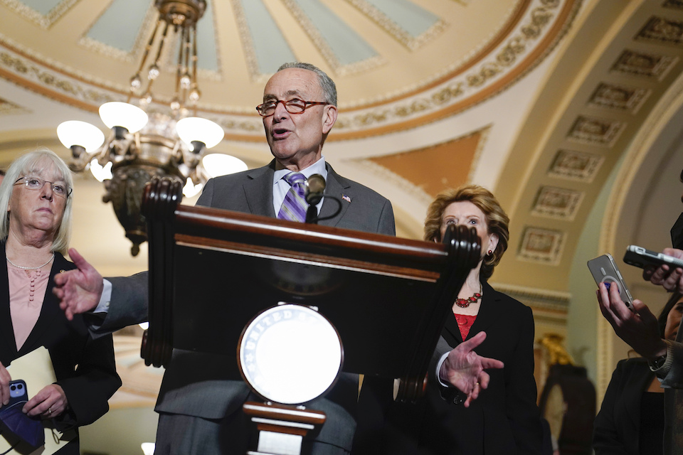 ηπα-το-κογκρέσο-ενέκρινε-το-πακέτο-των-561868012