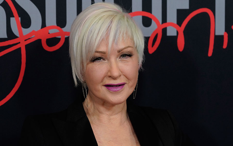 σίντι-λόπερ-έρχεται-ντοκιμαντέρ-με-θέ-561838861