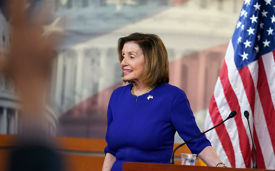 η-νάνσι-πελόζι-στην-κ-δέσμευσή-μας-η-561860494