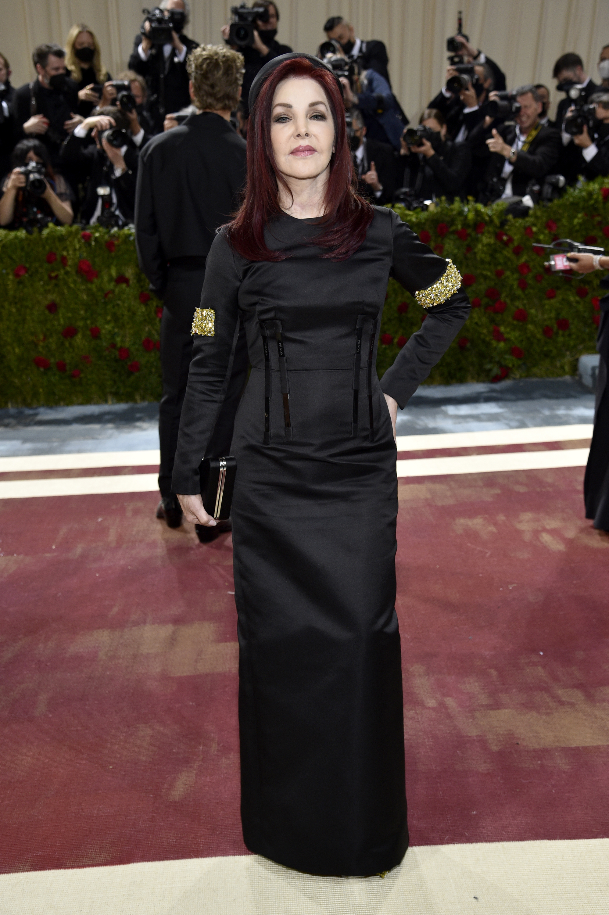 Met Gala 2022: Όλες οι εμφανίσεις στο κόκκινο χαλί-42