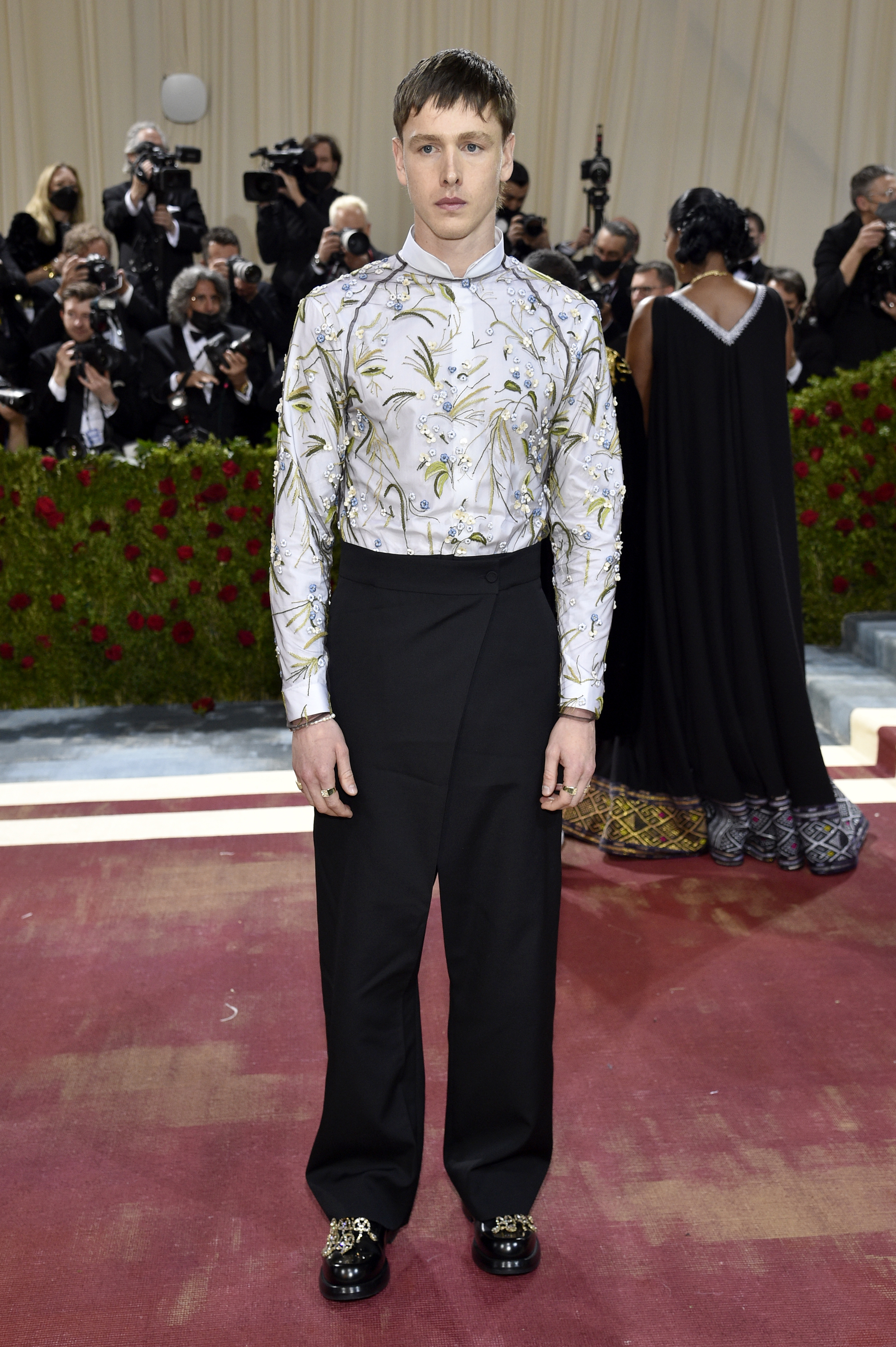 Met Gala 2022: Όλες οι εμφανίσεις στο κόκκινο χαλί-52