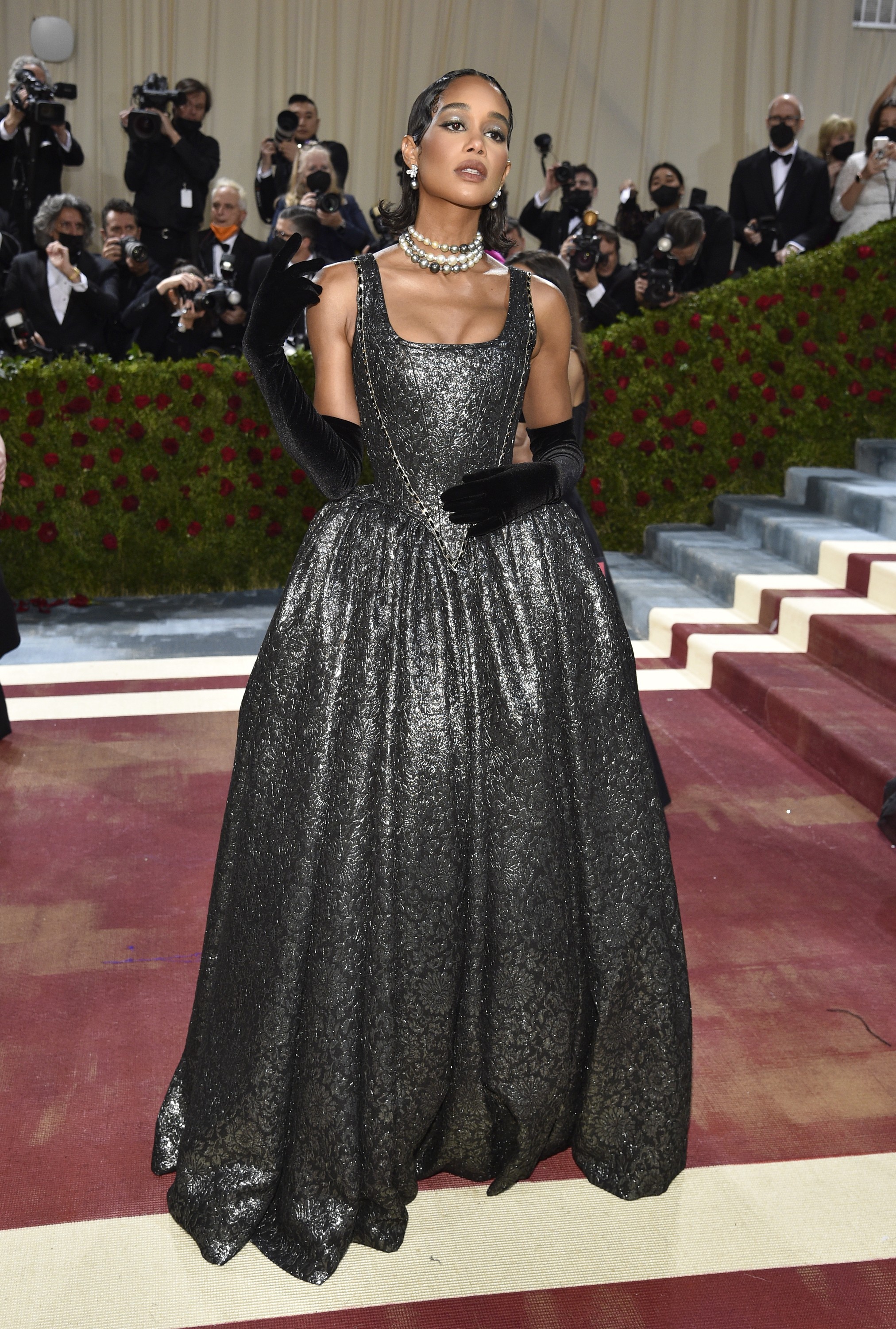 Met Gala 2022: Όλες οι εμφανίσεις στο κόκκινο χαλί-32