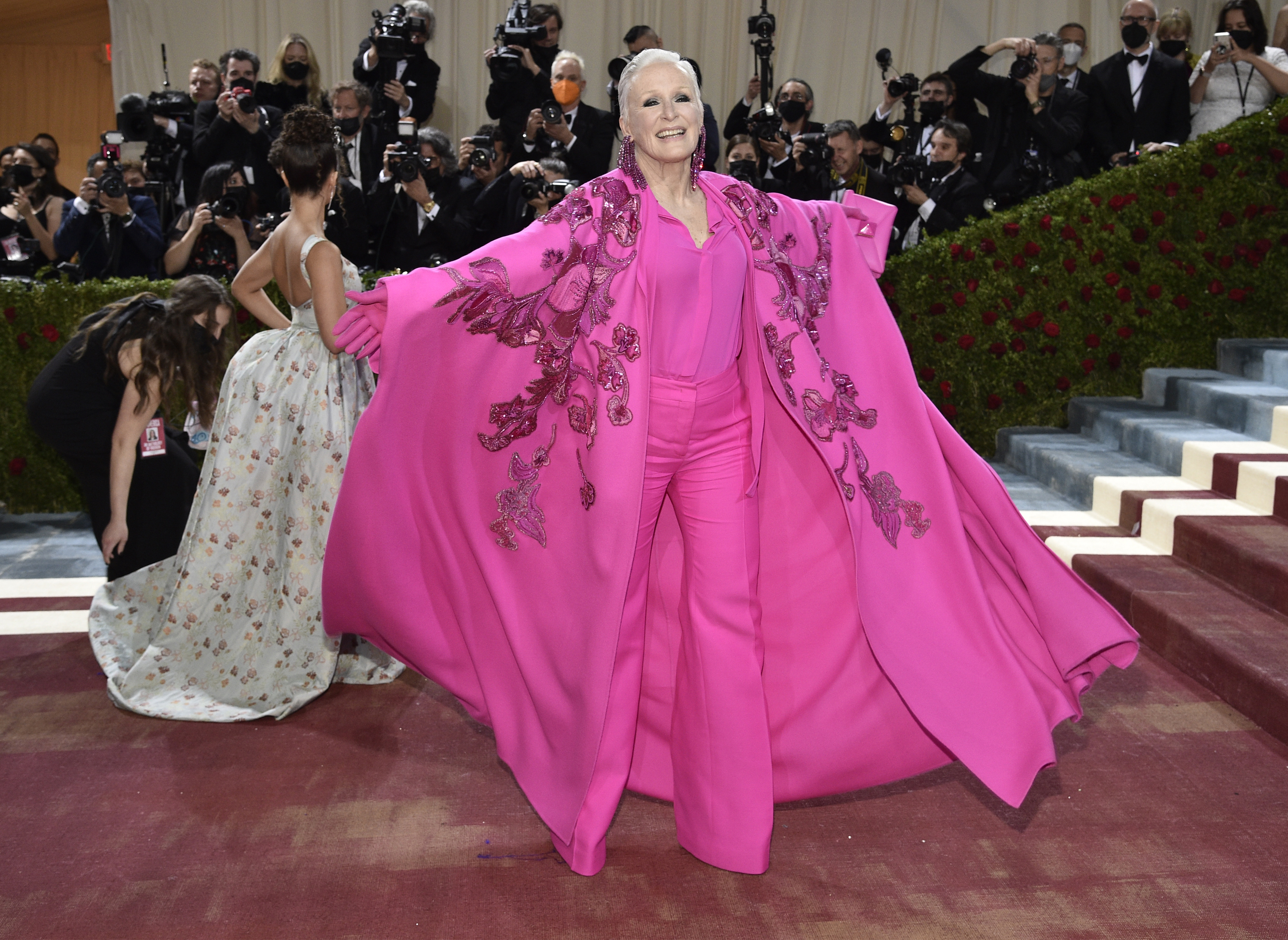 Met Gala 2022: Όλες οι εμφανίσεις στο κόκκινο χαλί-26