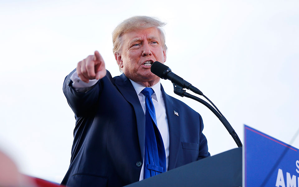 ντόναλντ-τραμπ-πρόστιμο-110-000-δολαρίων-στ-561853747