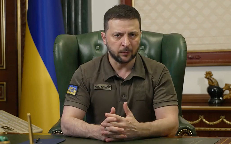 ζελένσκι-δεν-είναι-σωστό-ο-μακρόν-να-εί-561857812