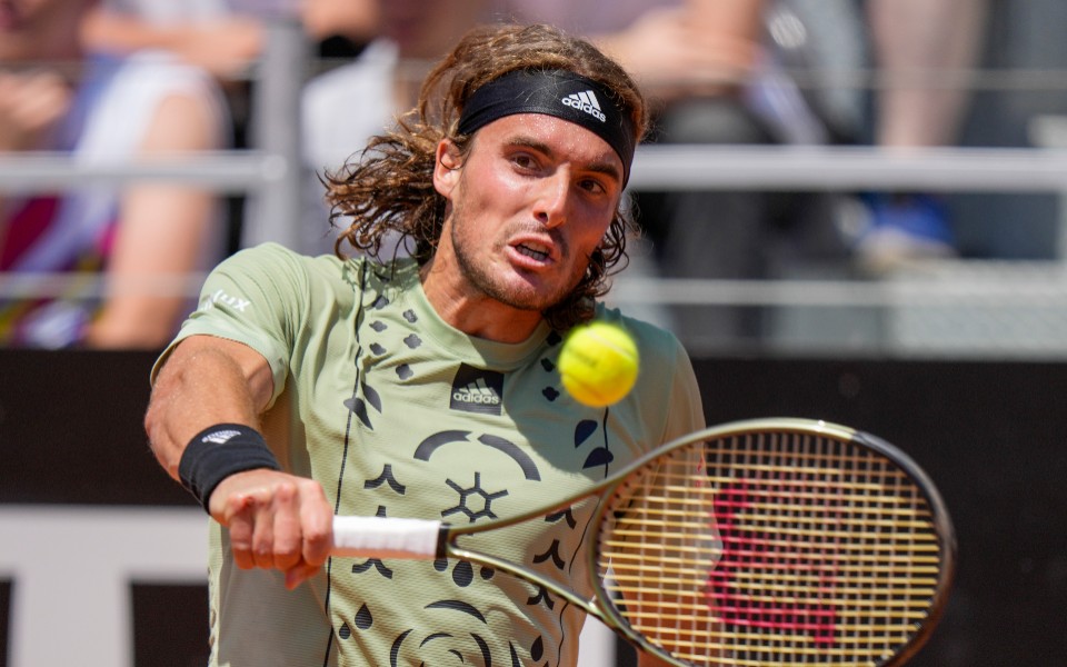 στέφανος-τσιτσιπάς-πρόκριση-στα-ημιτ-561856879