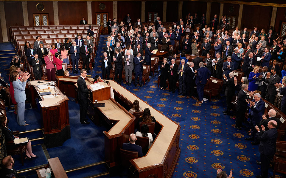 γενί-σαφάκ-οι-κλακαδόροι-του-μητσοτάκ-561864205
