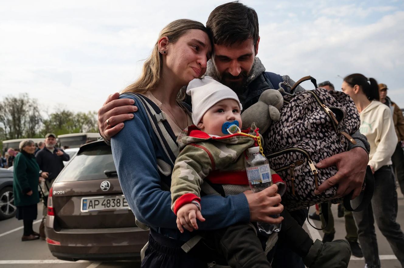 Πόλεμος στην Ουκρανία: Πυραυλικές επιθέσεις σε σειρά πόλεων, μερική εκκένωση του Αζόφσταλ-2