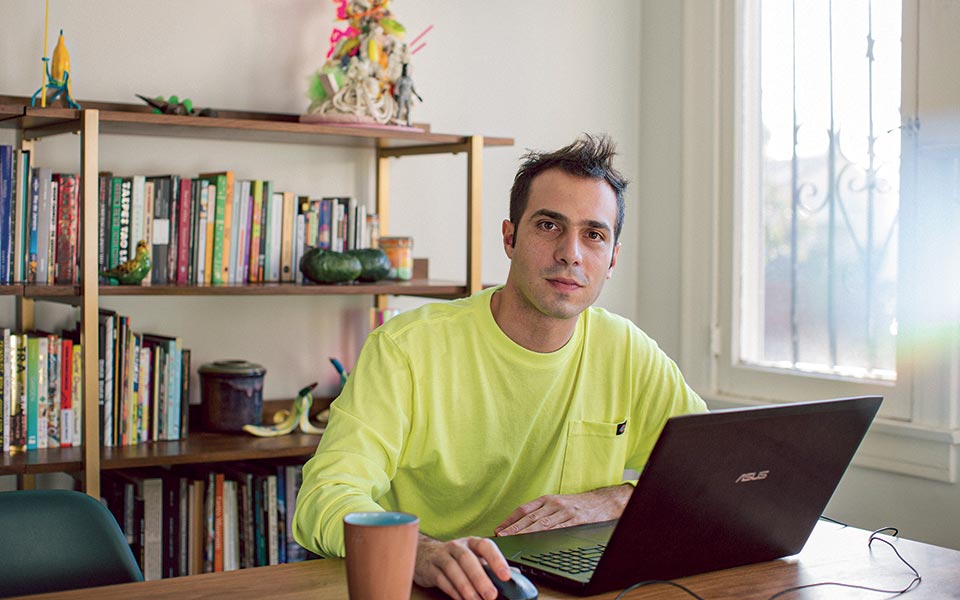 Έξι Έλληνες καλλιτέχνες δημιουργούν τέχνη από το μέλλον-7