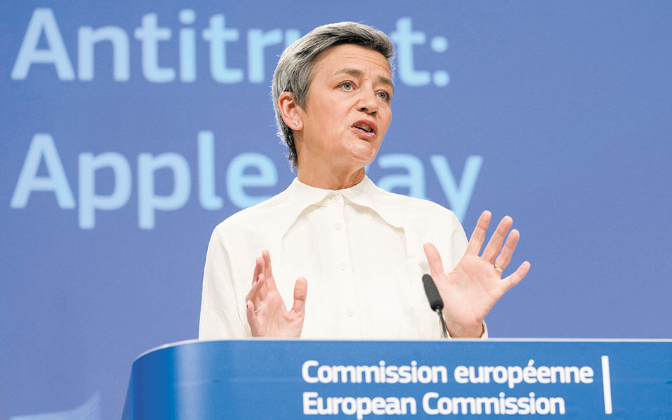 στο-στόχαστρο-της-ε-ε-η-apple-561837730