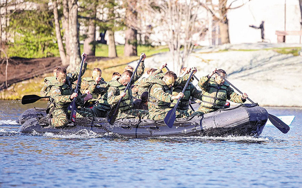 σημαντική-διάκριση-για-τη-σχολή-ευελπ-561837826