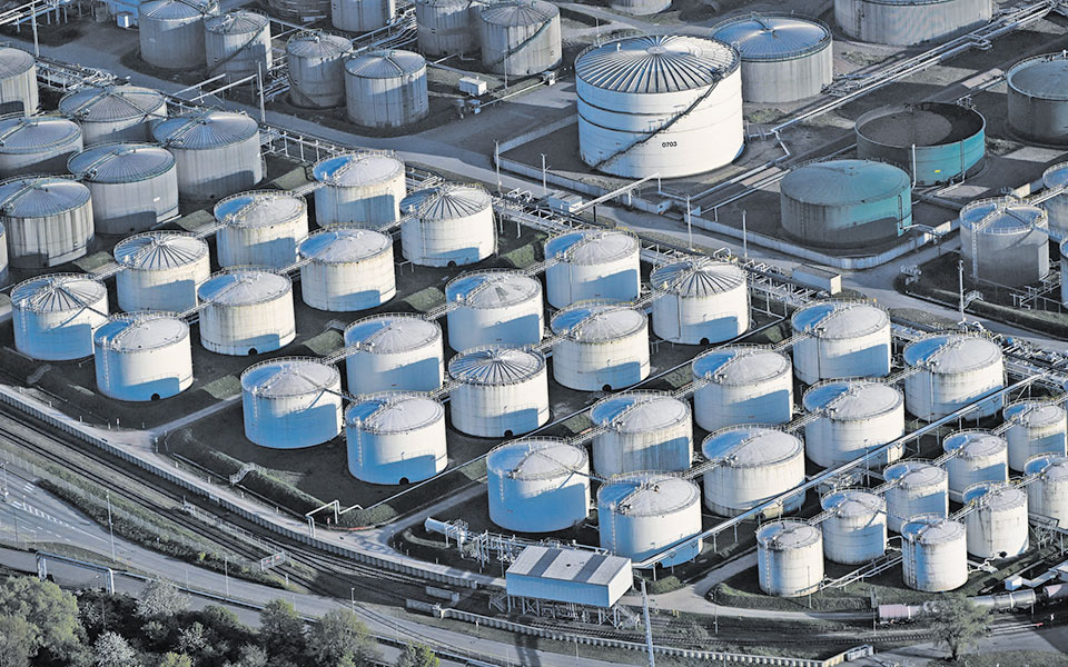 πετρέλαιο-άλμα-στις-τιμές-μετά-την-πρό-561841843