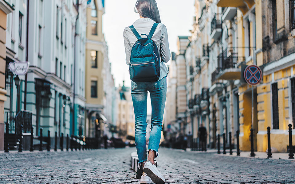 Μην παρακολουθείτε τα παιδιά, εμπιστευθείτε τα-2