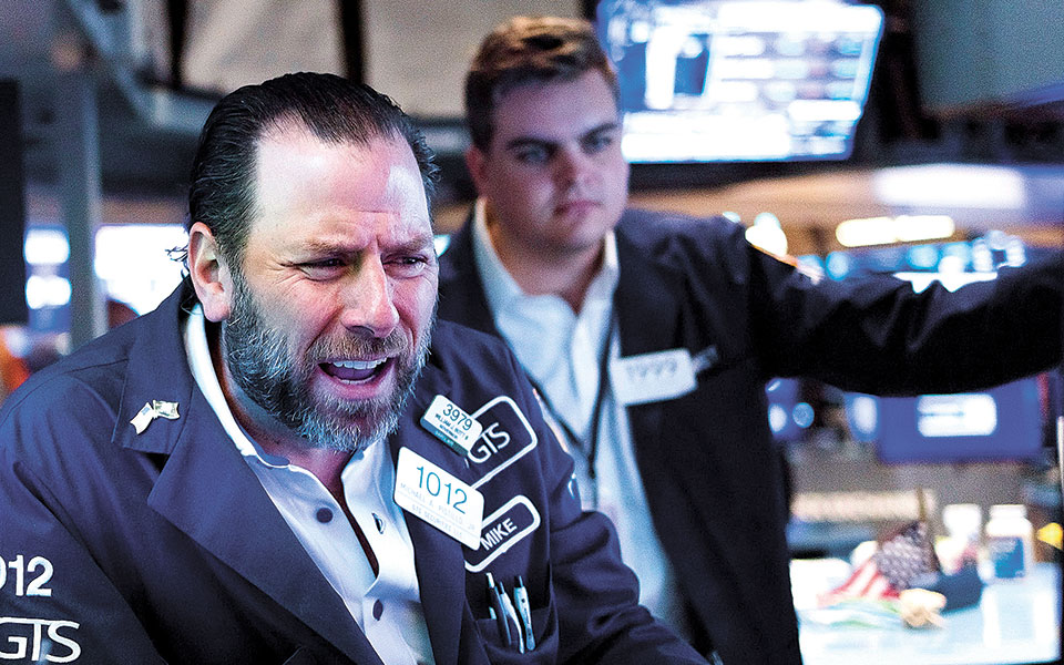 γουόλ-στριτ-μεγάλες-απώλειες-λόγω-fed-561843736